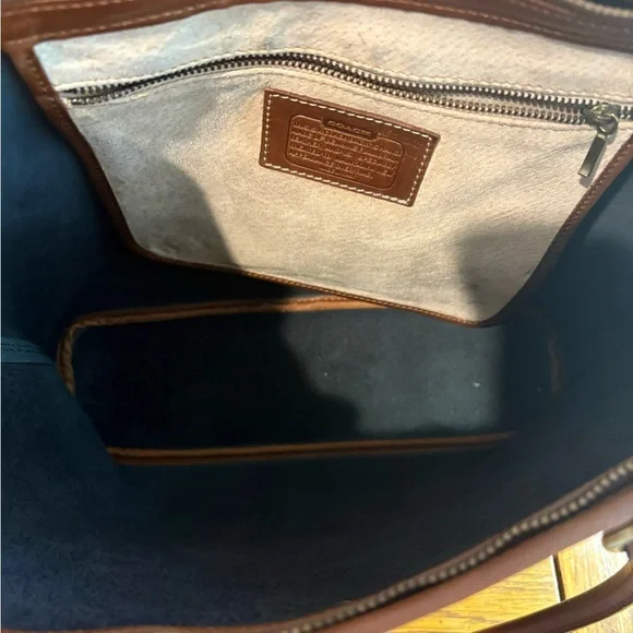 Coach Vintage Dakota Harvest Tote - Picture 9 of 14